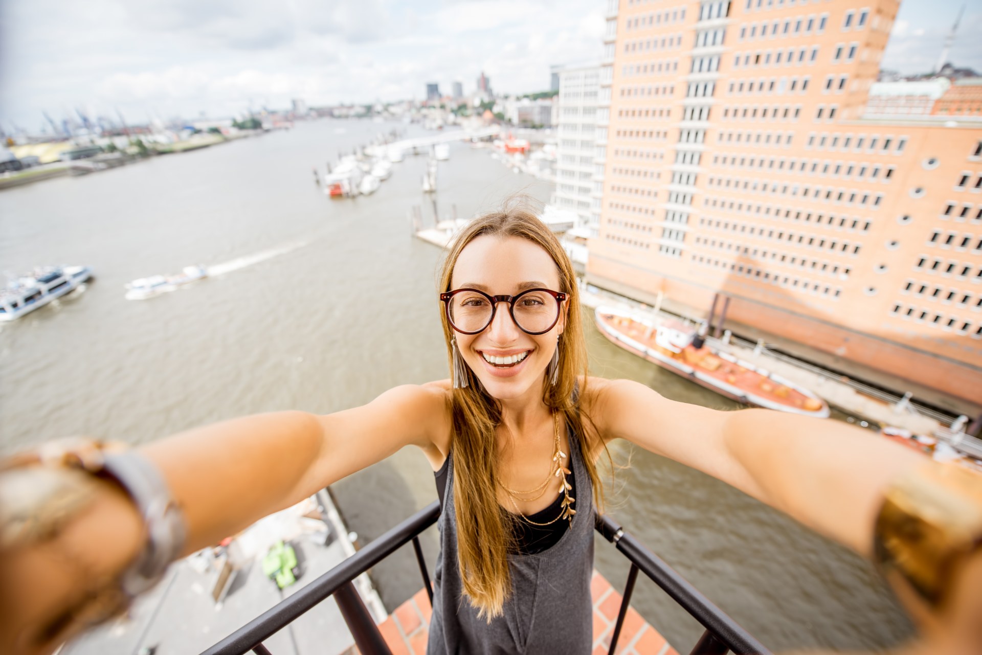 When Cruising Becomes a Coping Strategy — Gentle Red Flags