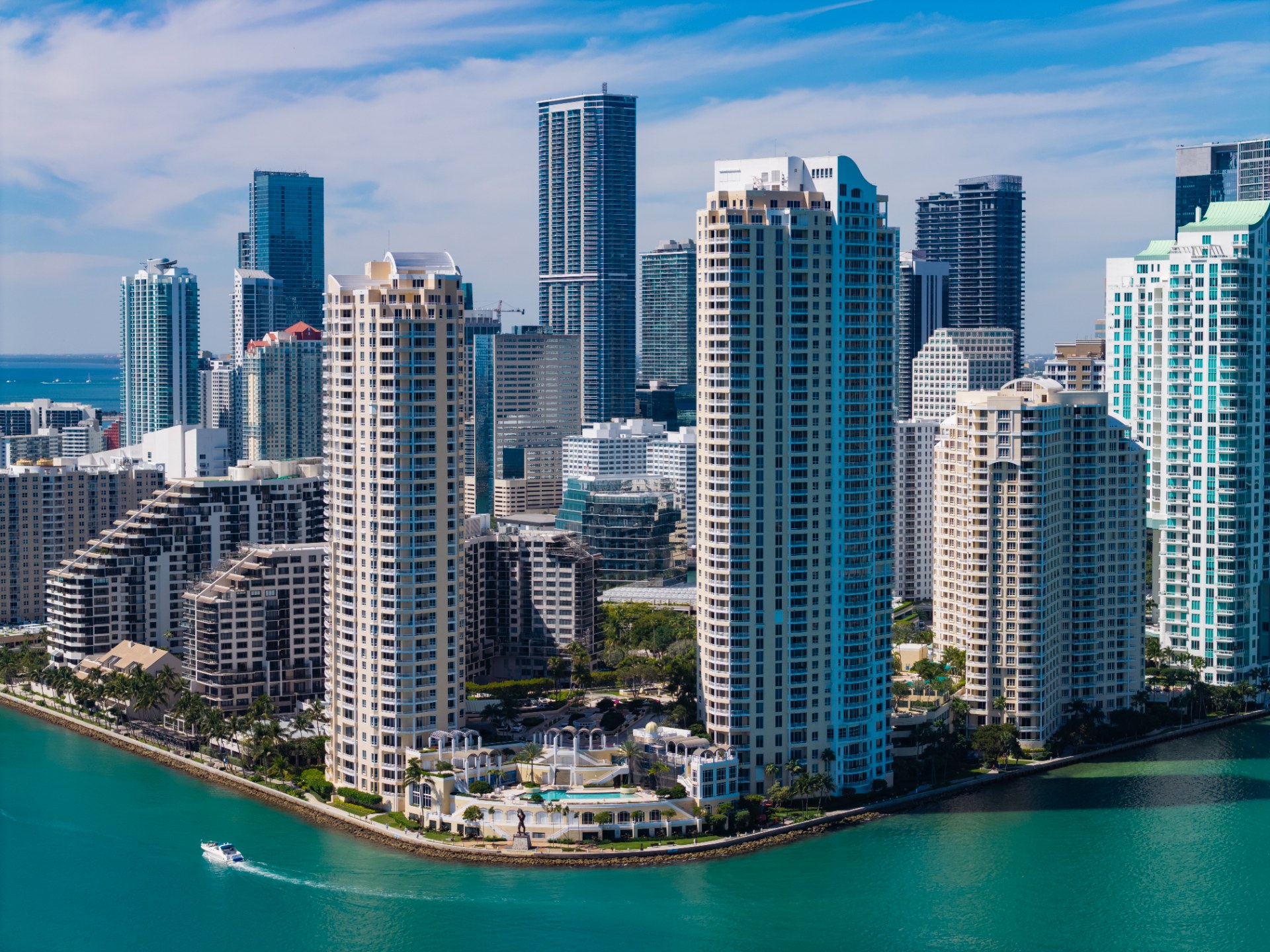 Hotels, Neighborhoods, and Multi-Day Staging