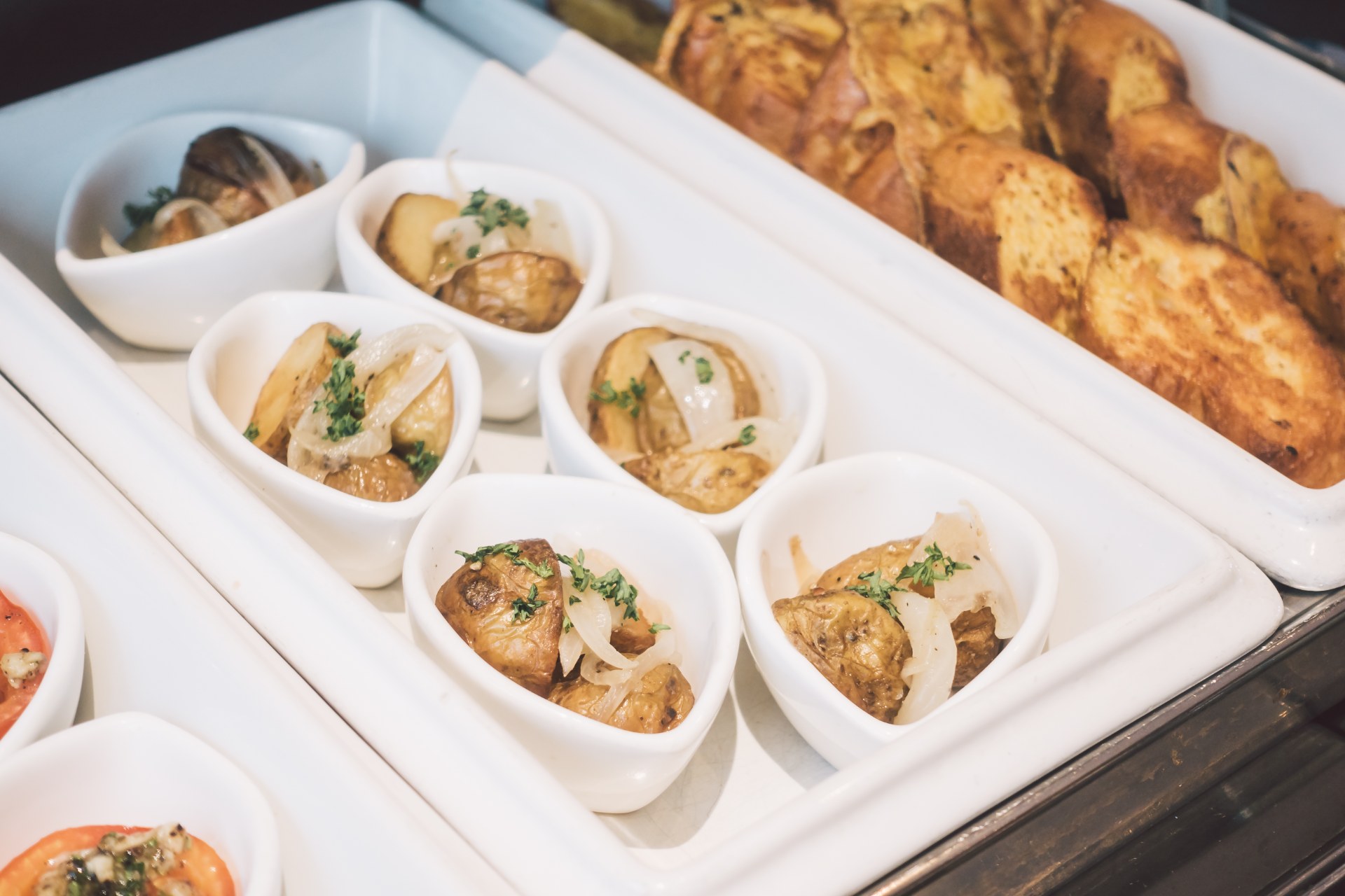 Specialty Restaurants and Room Service