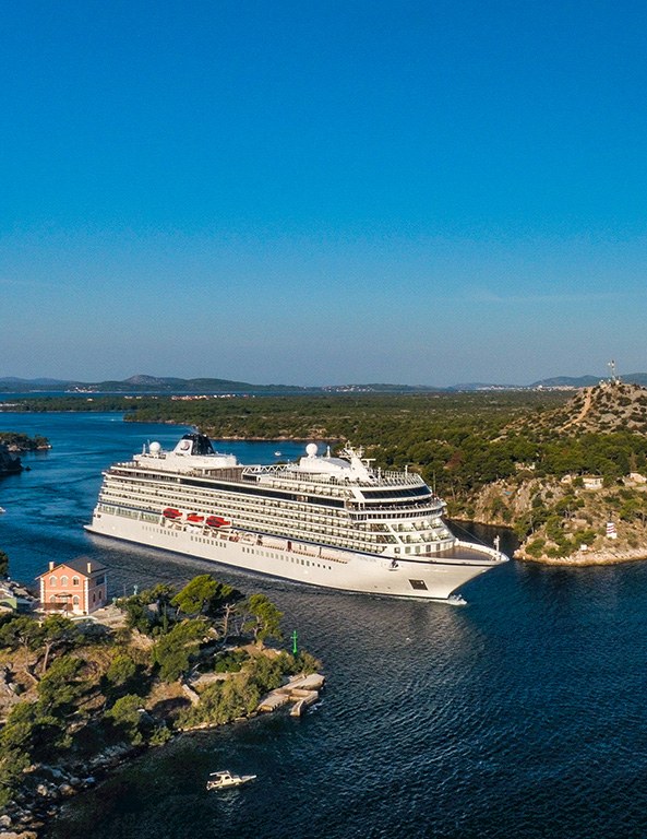 Motion, Stabilizers, and Itinerary Choices