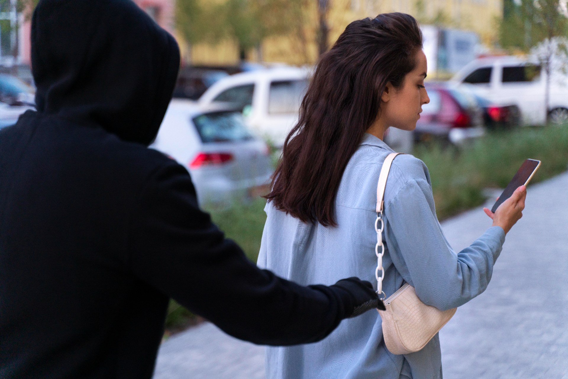 Luggage Storage, Train Stations, and Pickpockets